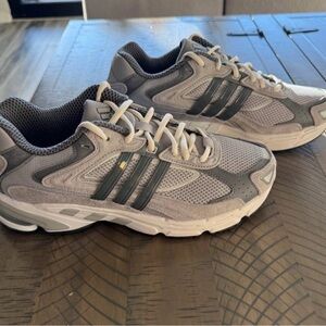 Men’s Adidas Response CL running shoes